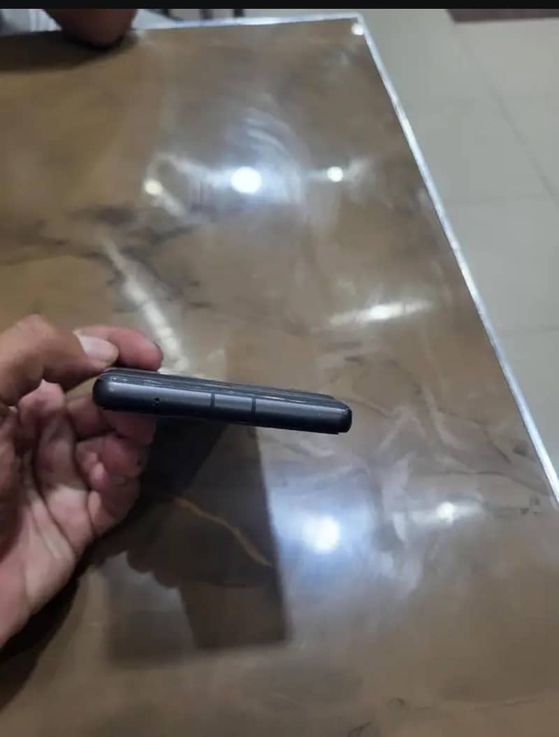 Google Pixel 7a 5