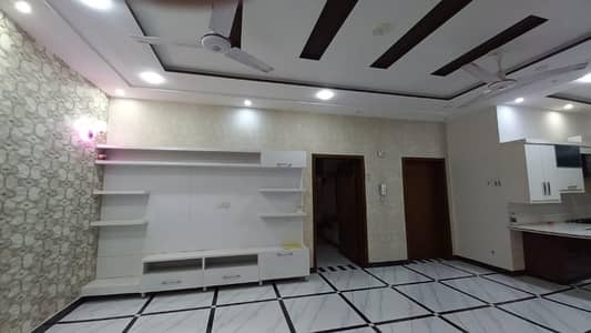 Lower Portion For Rent