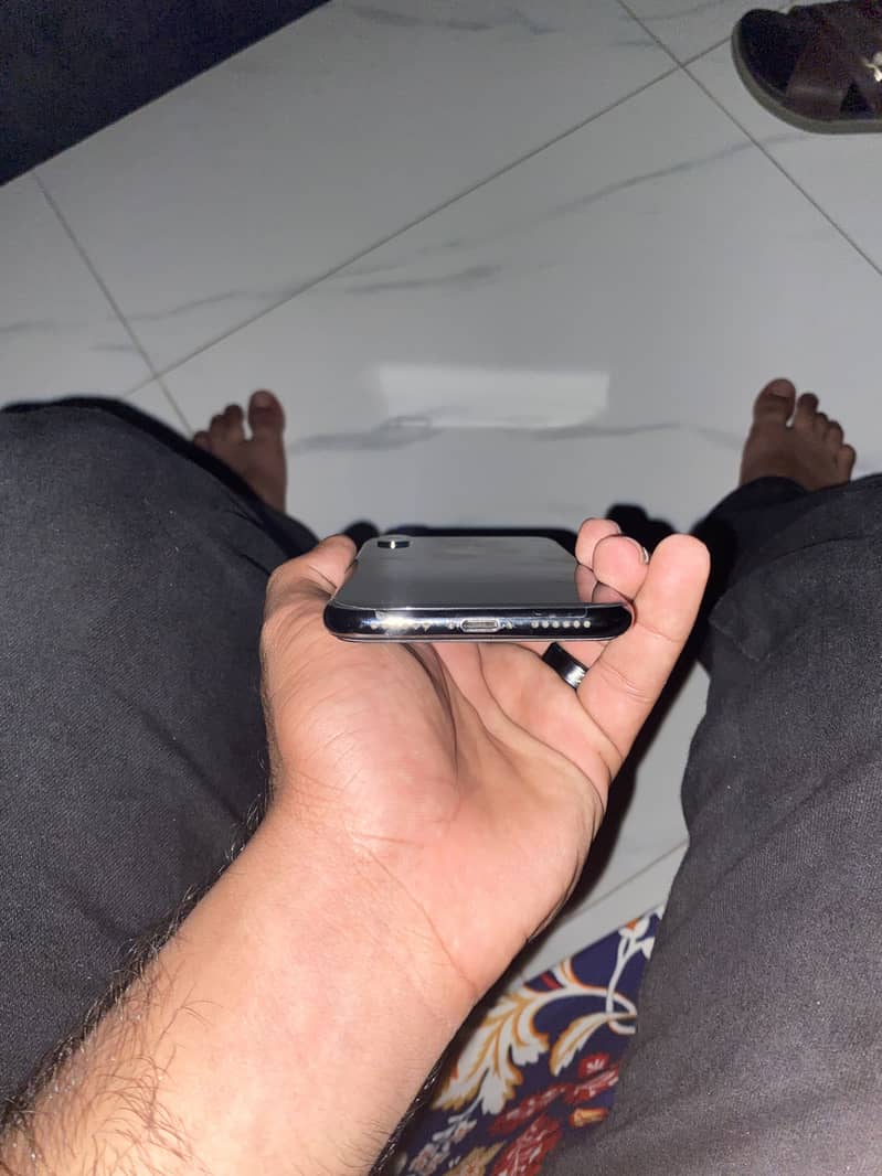Apple iPhone X 2