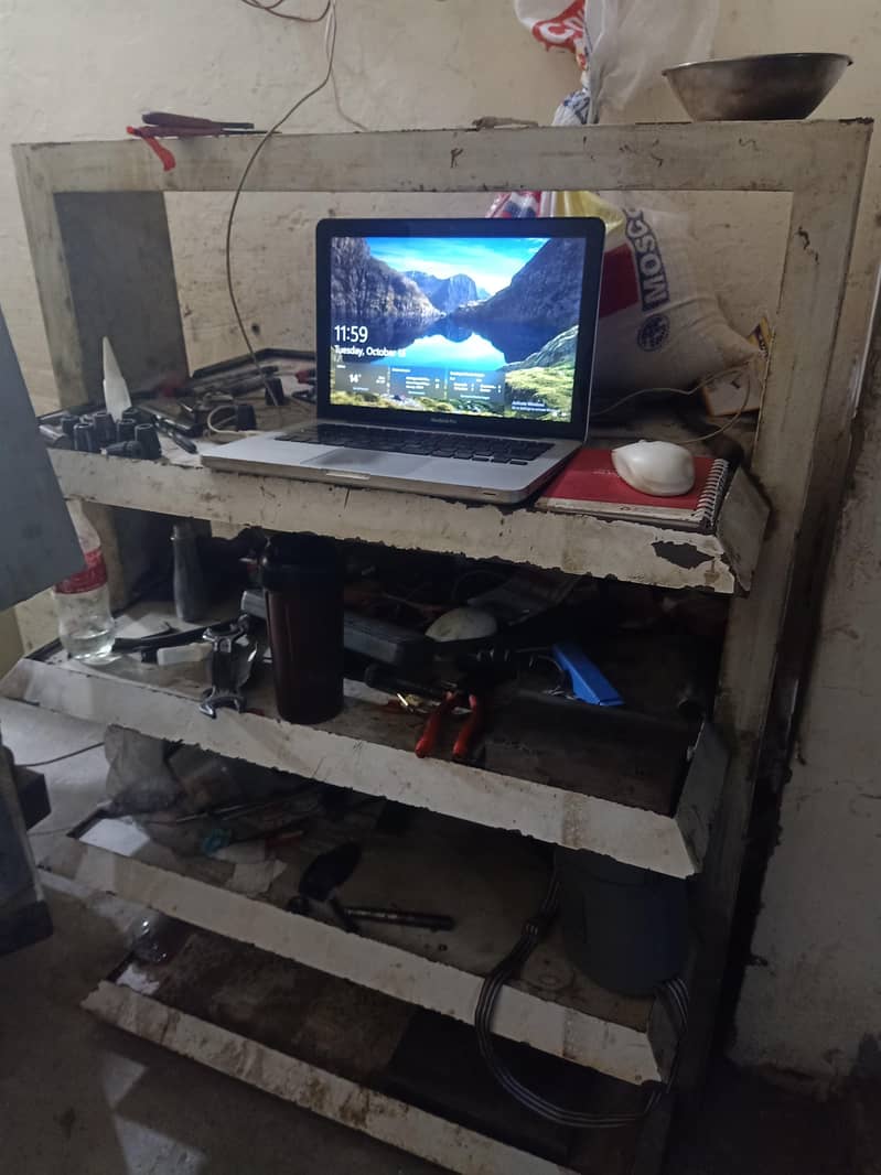 iron stand 0