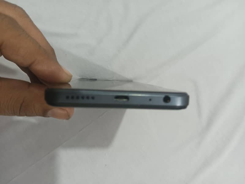 Tecno Pop 7 Complete Box 3