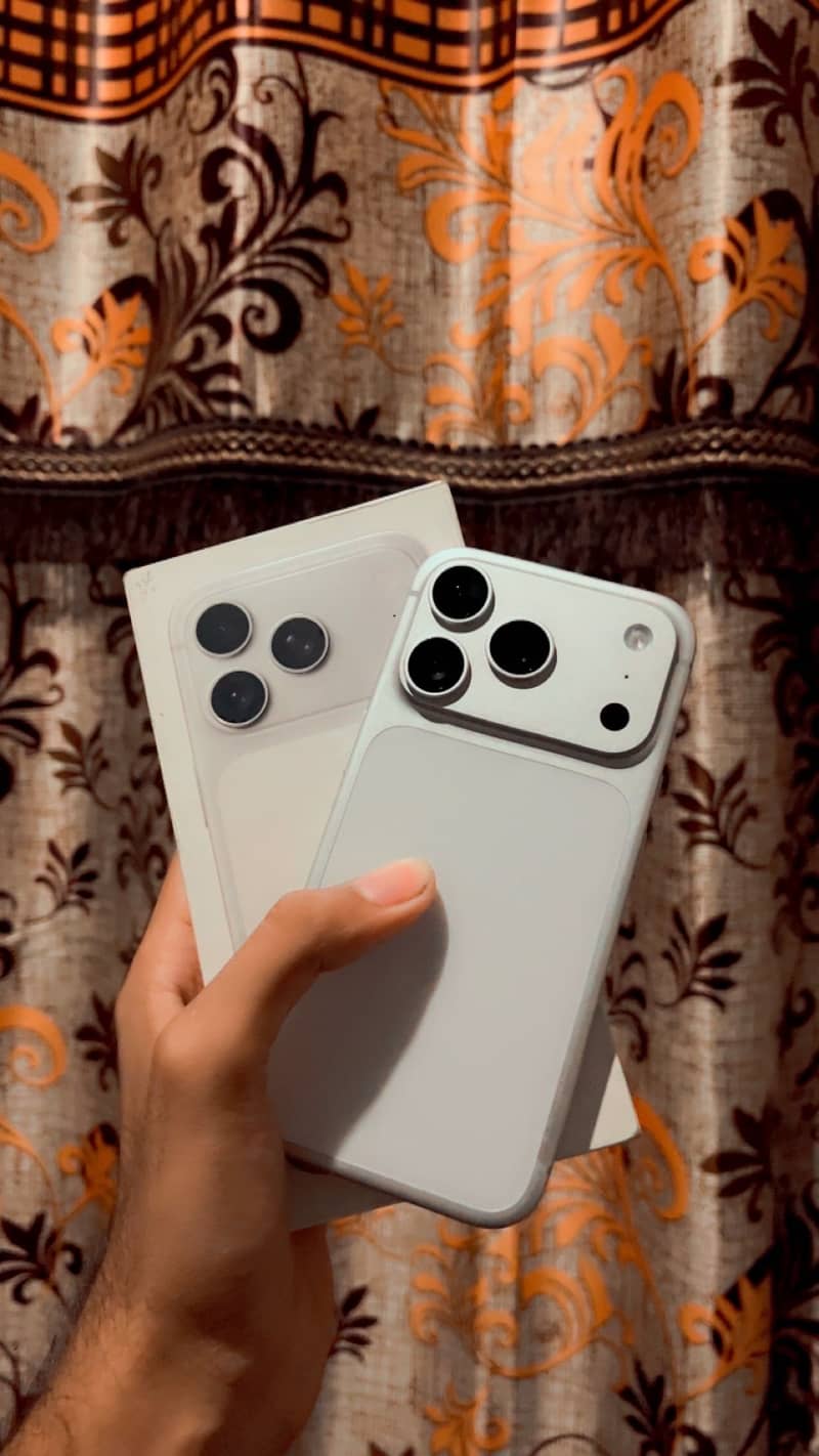 Apple iPhone 17 Pro 0