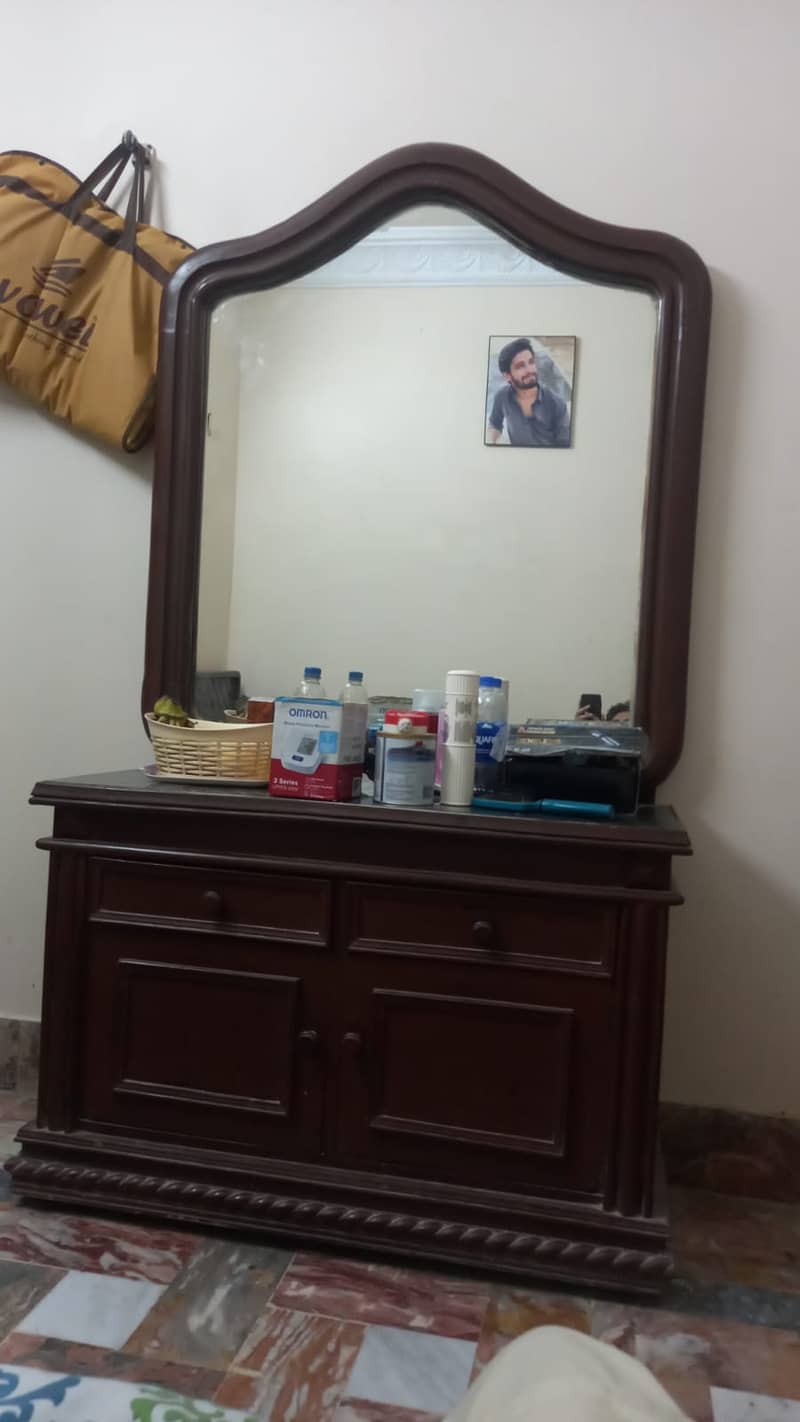 Bed, Dressing Table, Side Table 2
