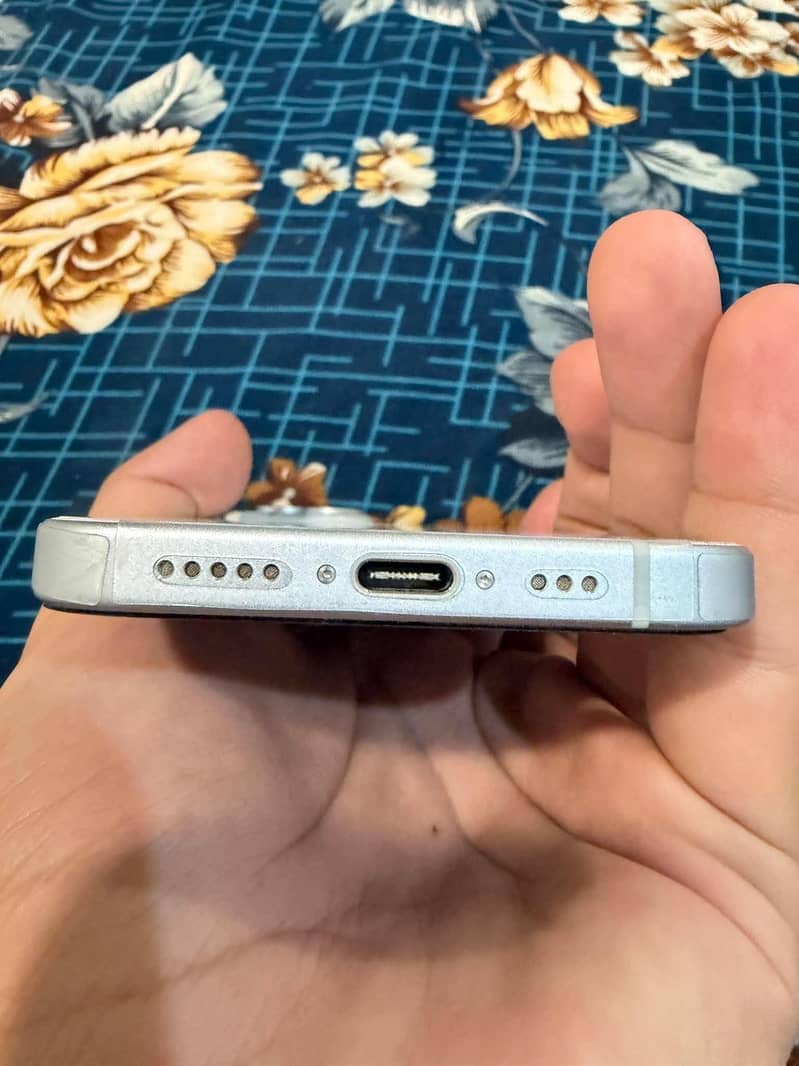 Apple iPhone 15 2