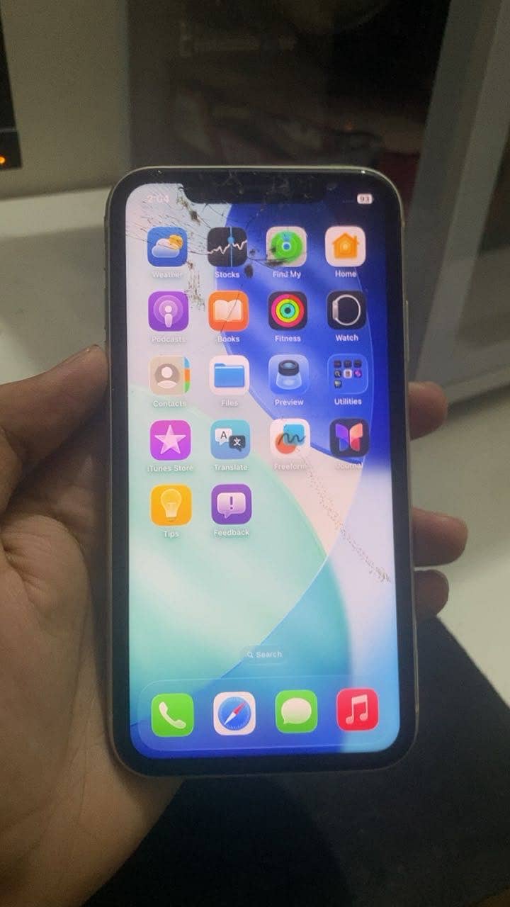 Apple iPhone 11 0