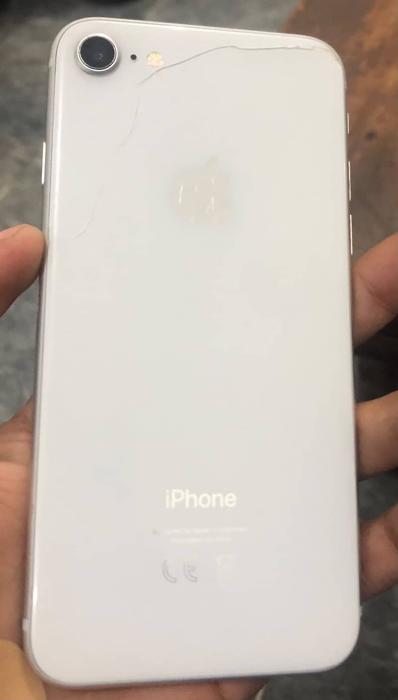Apple iPhone 8 3