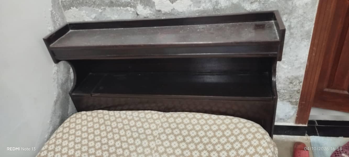 2 single beds 0