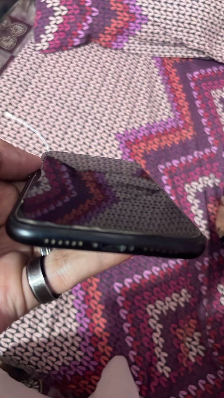 Apple iPhone XR 1