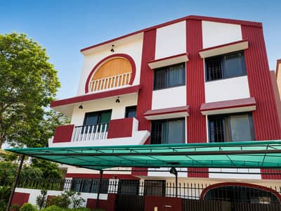 The United Girls Hostel-Gulshan-e-Iqbal Block 6 Karachi | Furnished