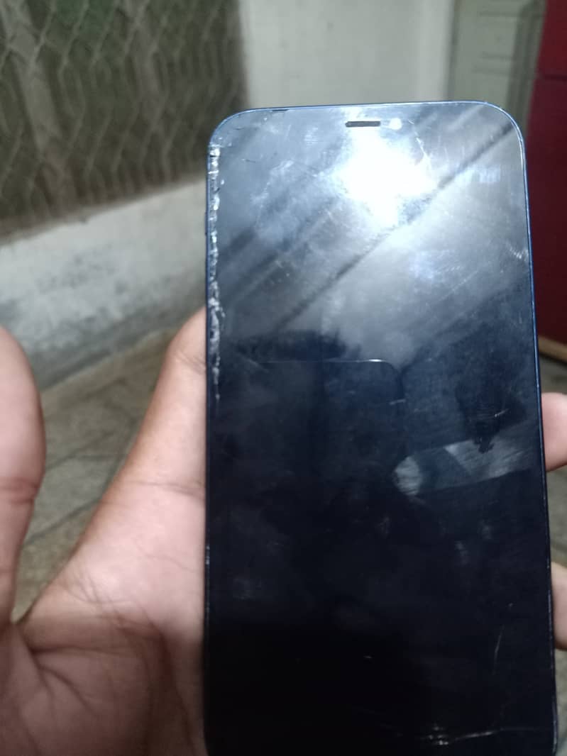 Apple iPhone 12 2