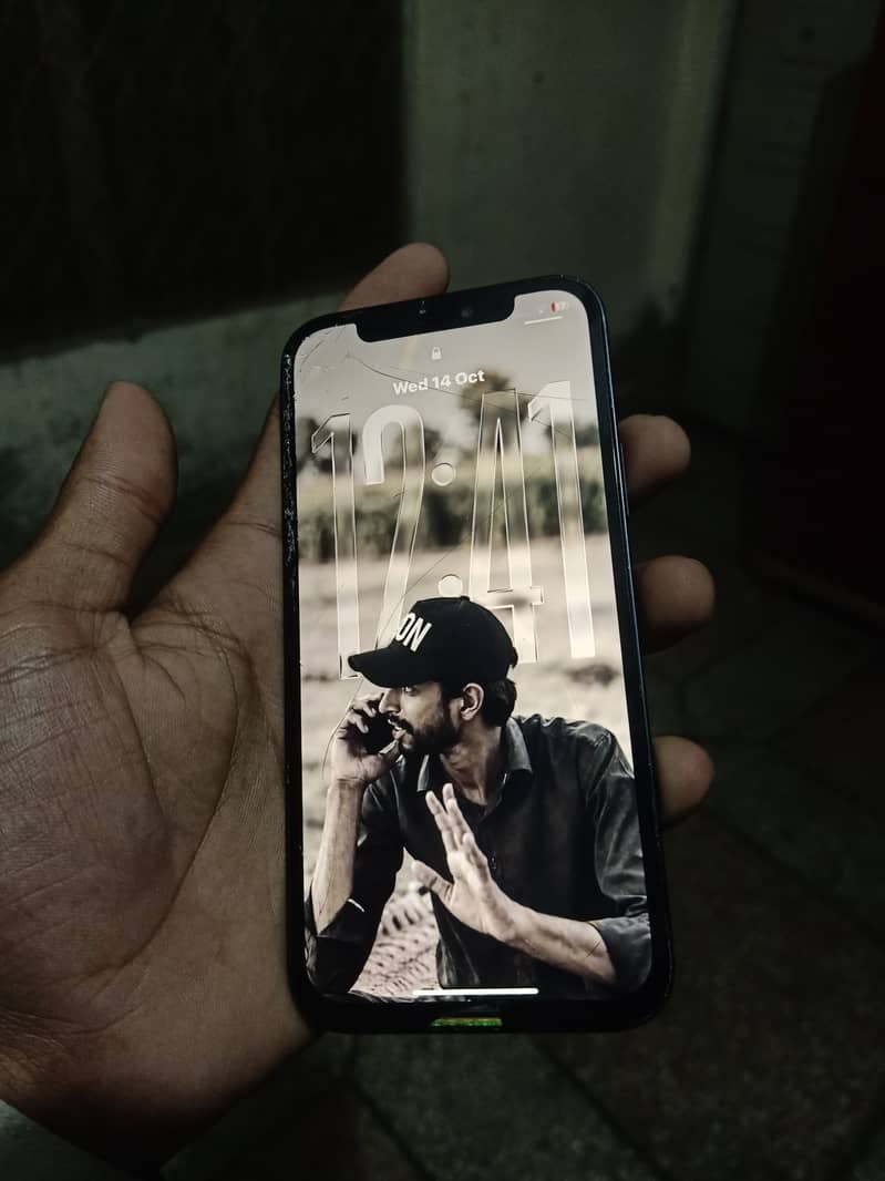 Apple iPhone 12 3
