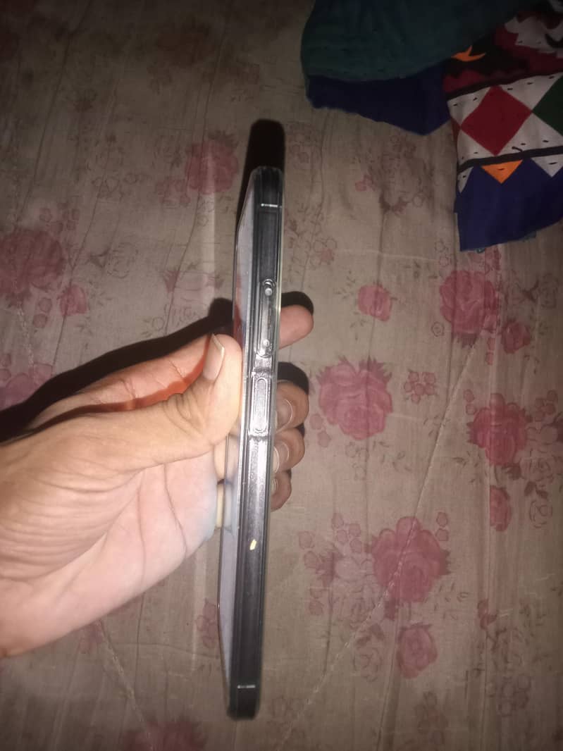 Infinix Note 40 Pro 3