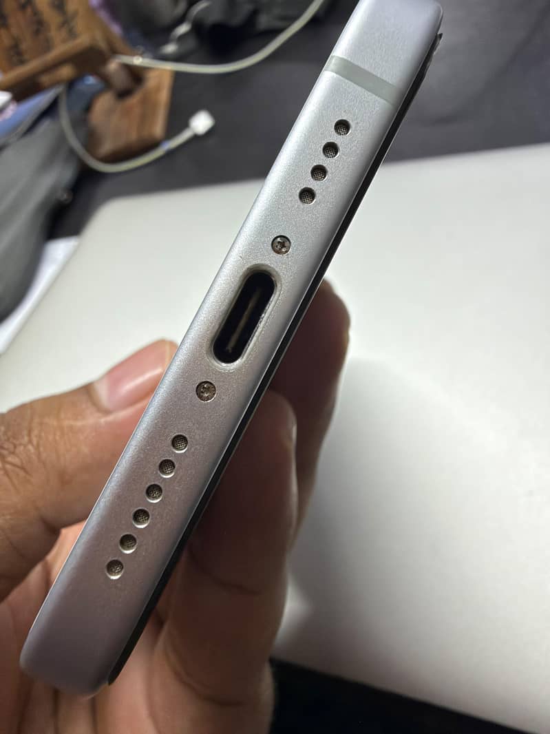 Apple iPhone 15 plus 3