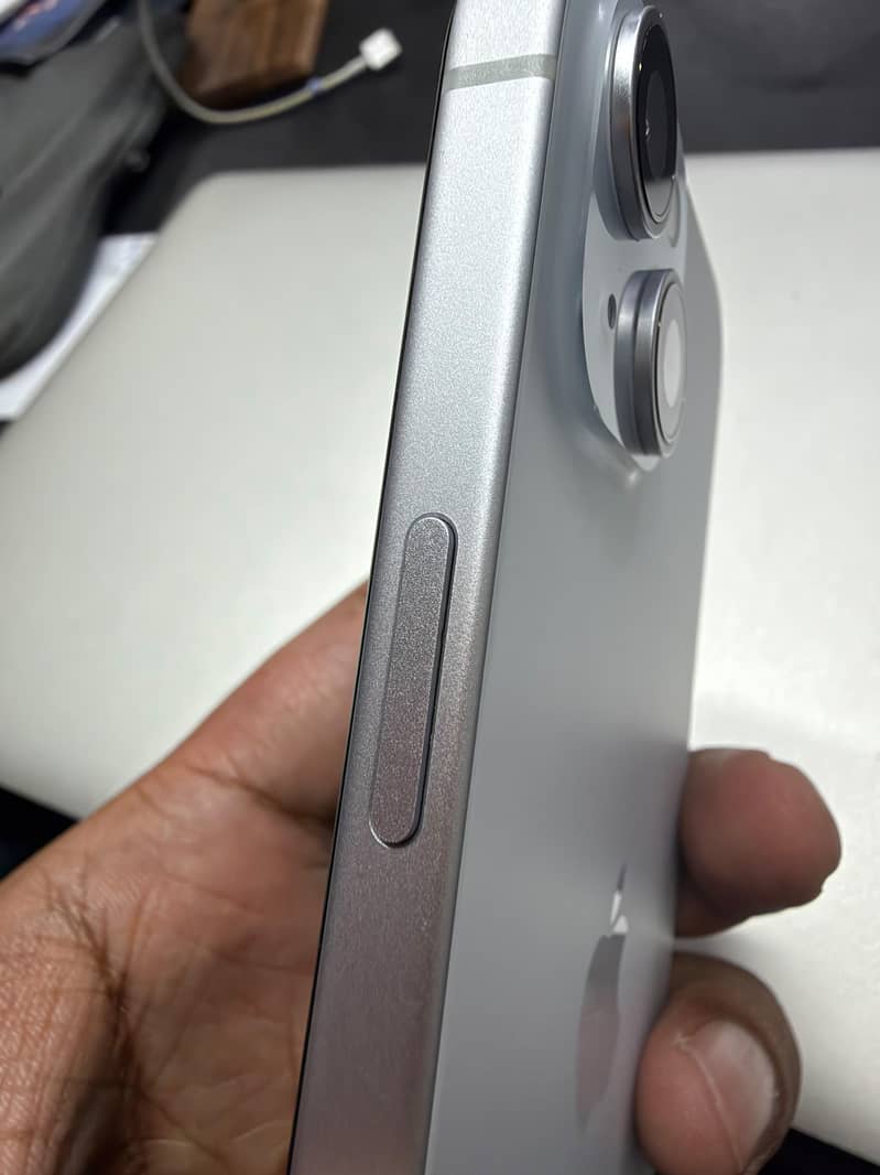 Apple iPhone 15 plus 4