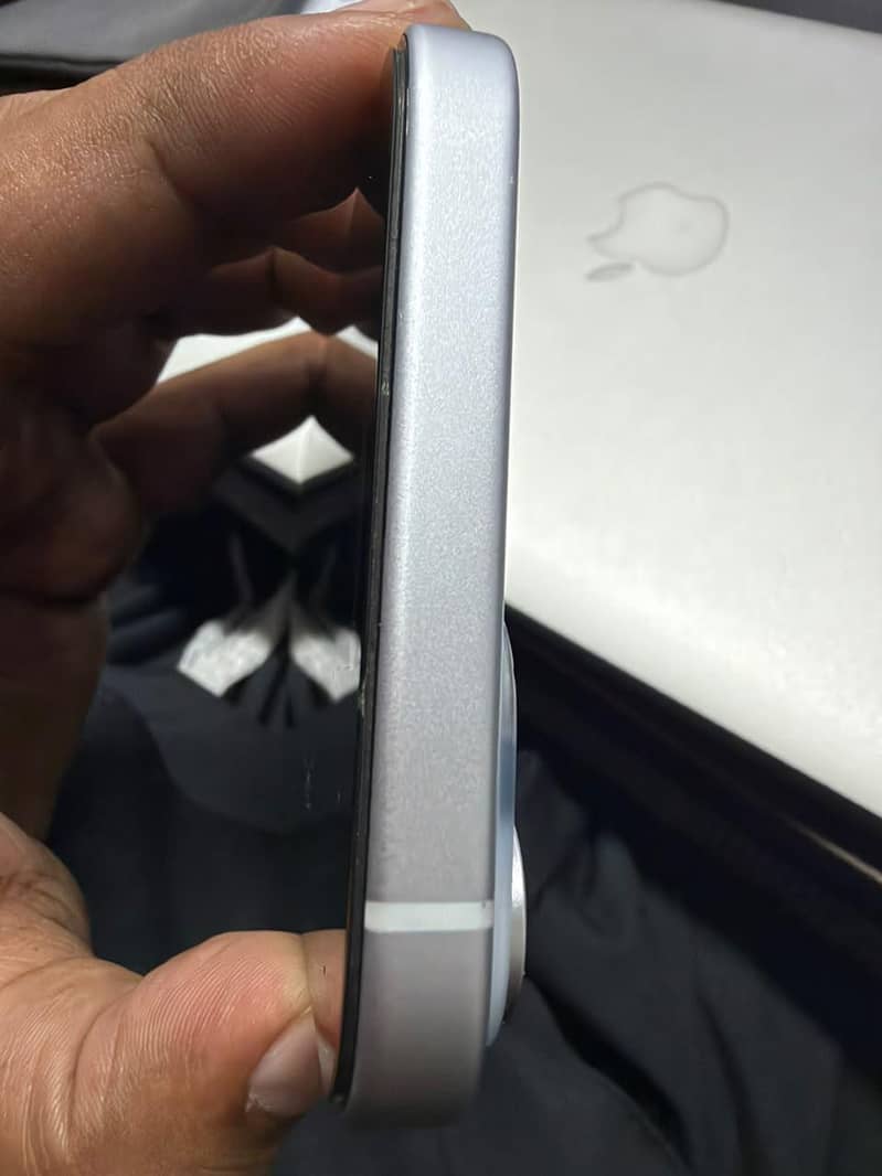 Apple iPhone 15 plus 5
