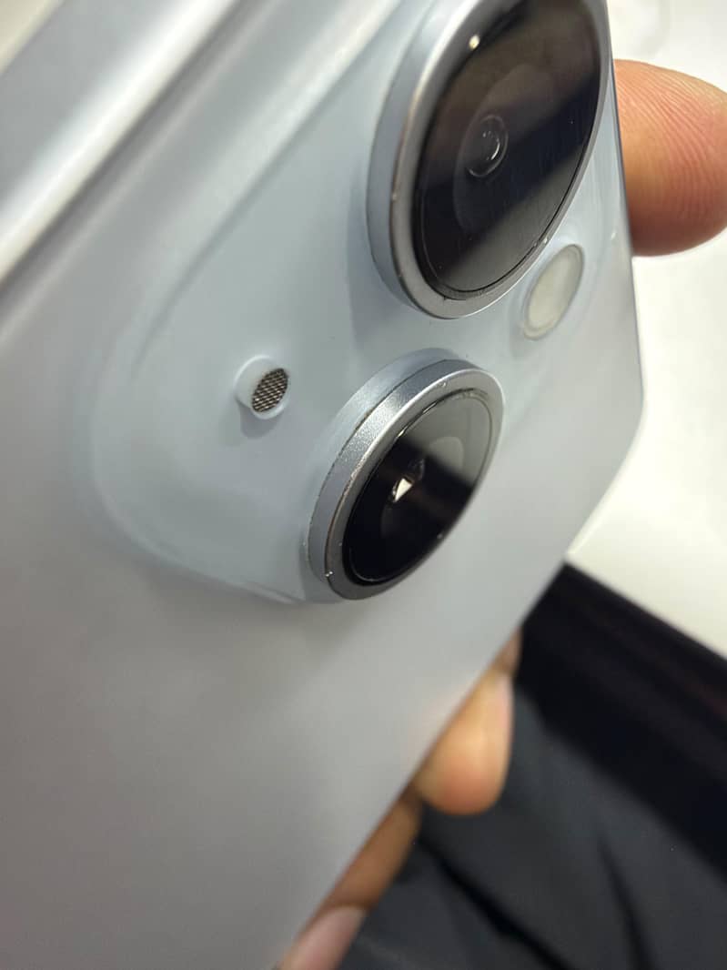 Apple iPhone 15 plus 7