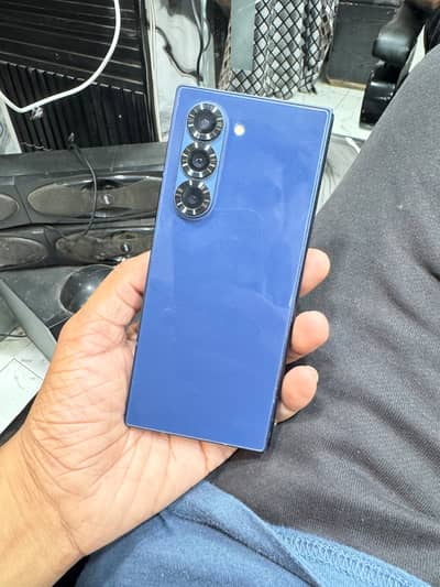 Samsung Mobile Z Fold 6