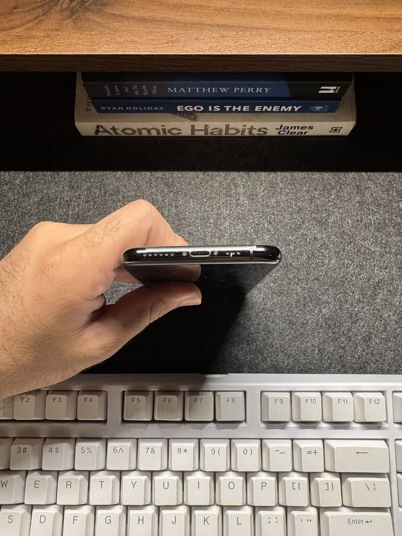 Apple iPhone 11 Pro 6