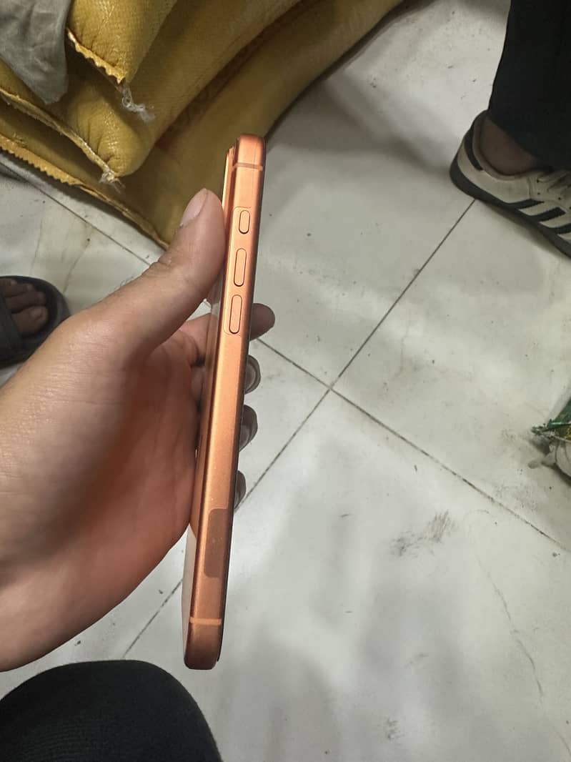 Apple iPhone 17 Pro Max 5
