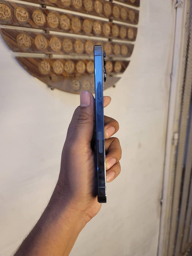 Apple iPhone 13 Pro Max 3