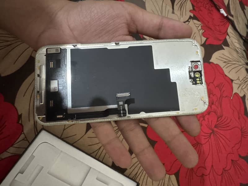 Apple iPhone 15 Pro 2