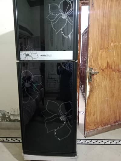 orient fridge urgent for sale