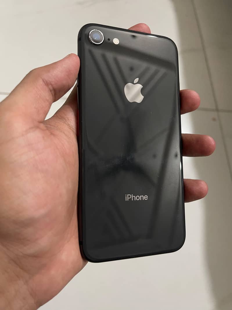 Apple iPhone 8 0
