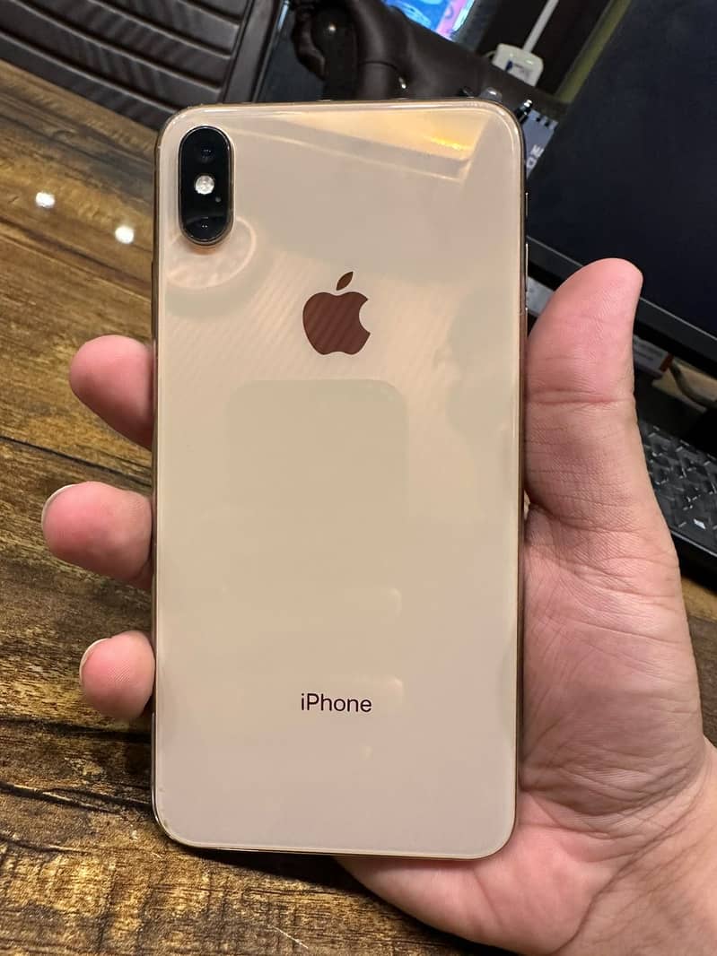 Apple iPhone XS Max 0