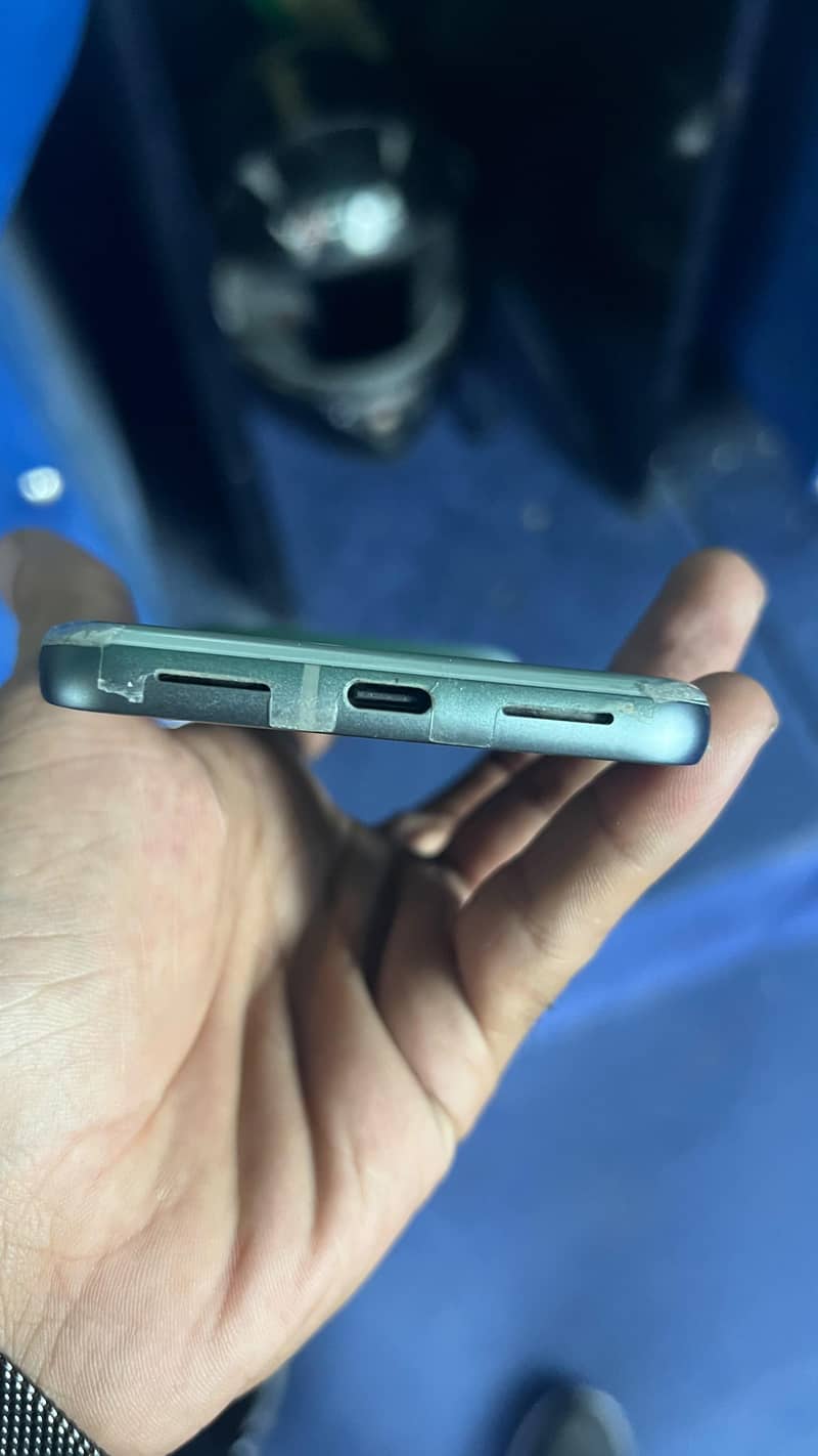 Google Pixel 8 2