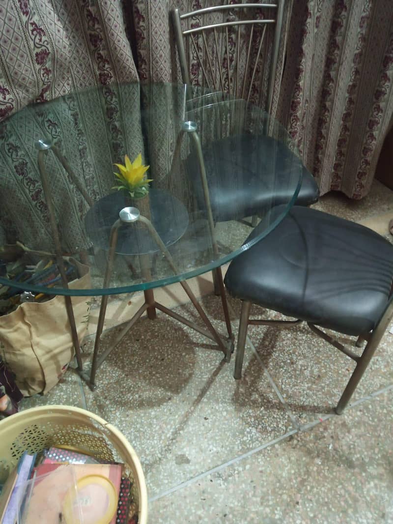 table & chair's 1