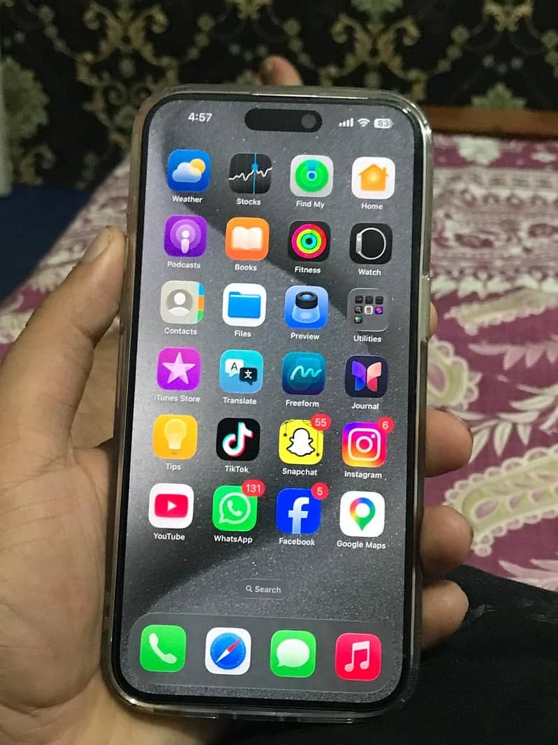 Apple iPhone 15 Pro Max 1