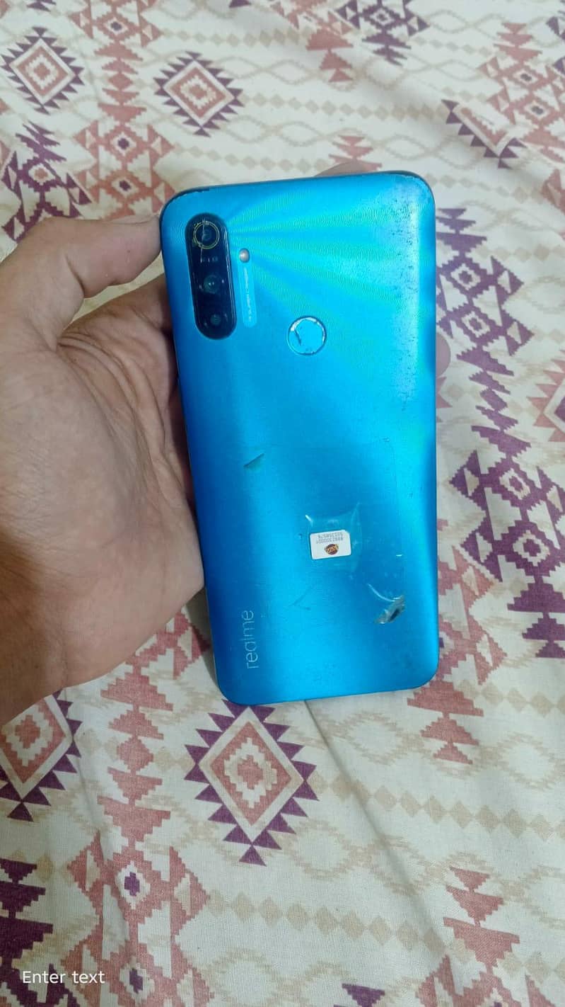Realme C3 4