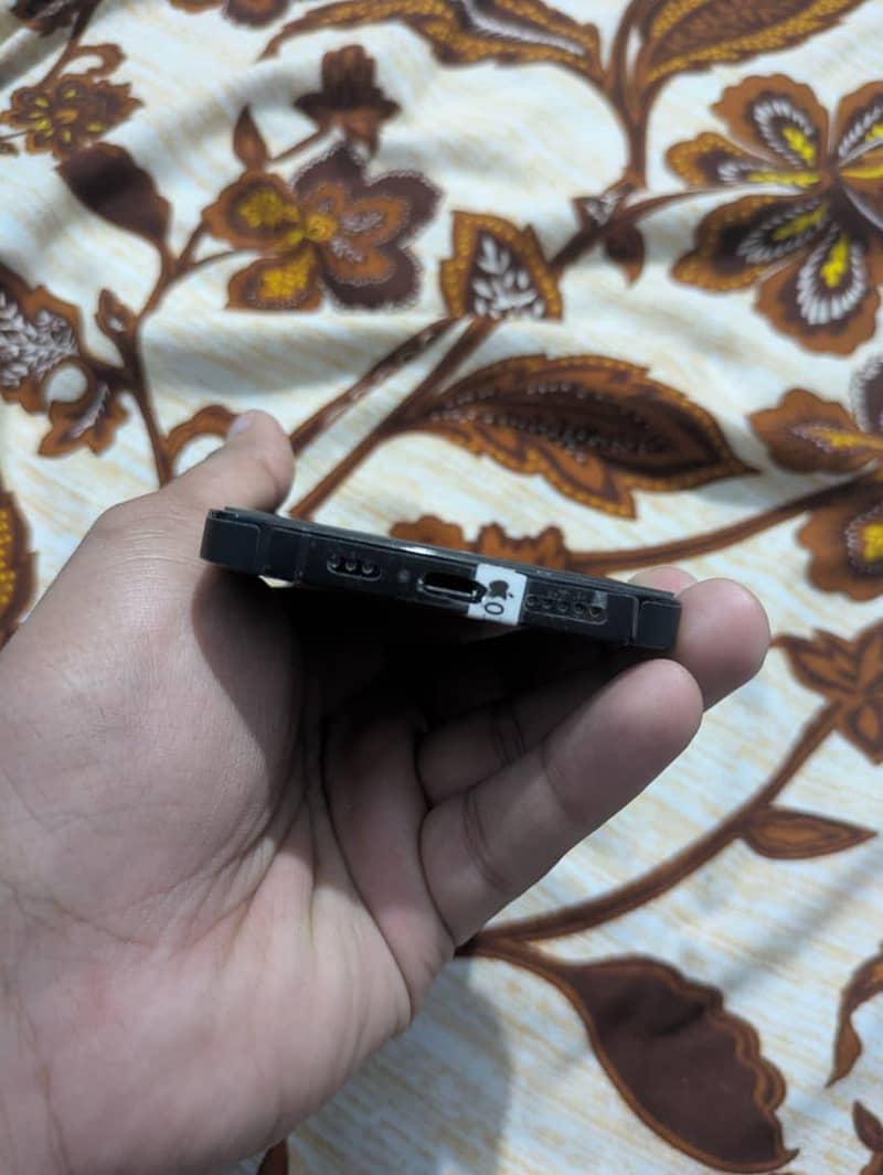 Apple iPhone 14 Pro 1