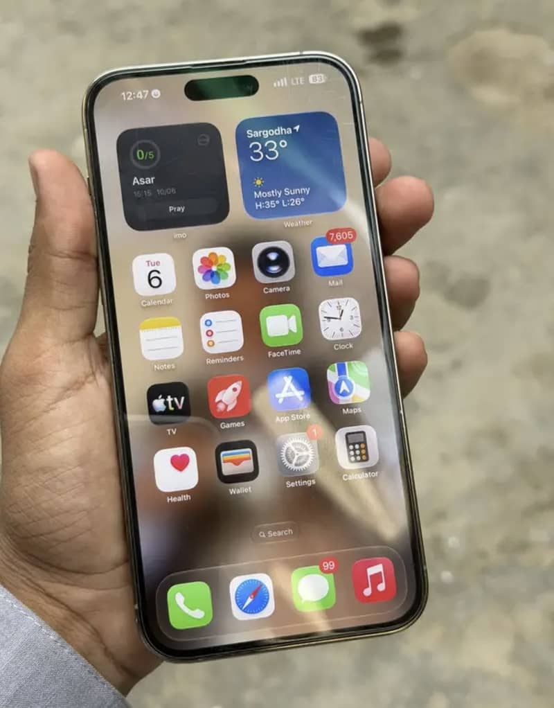 Apple iPhone 14 Pro Max 1