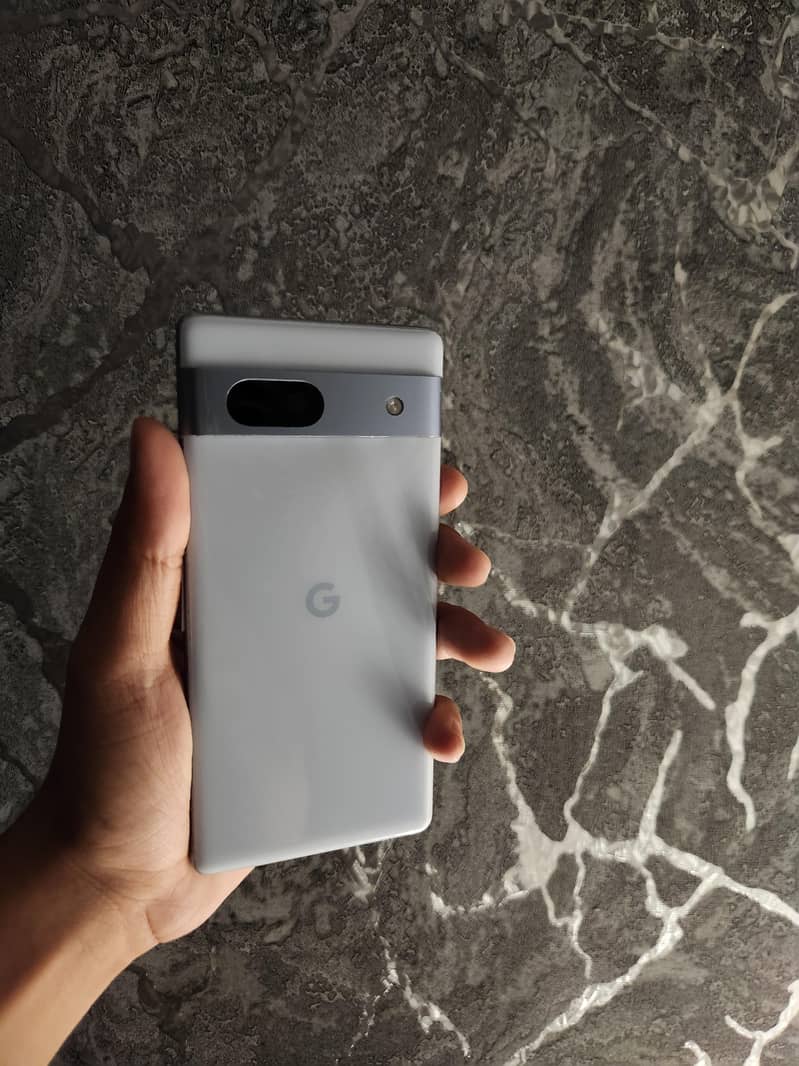Google Pixel 7a 1