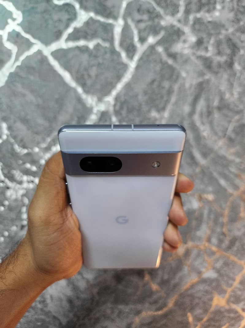 Google Pixel 7a 5