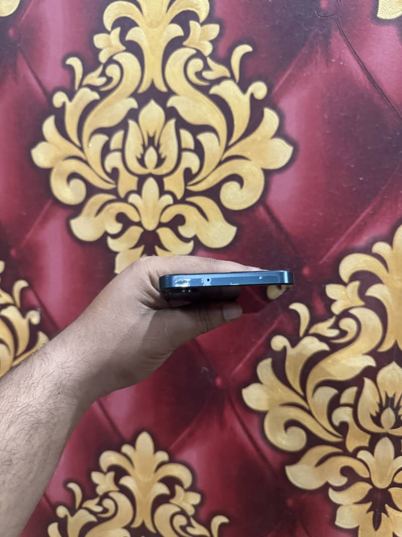 Samsung Mobile A06 5