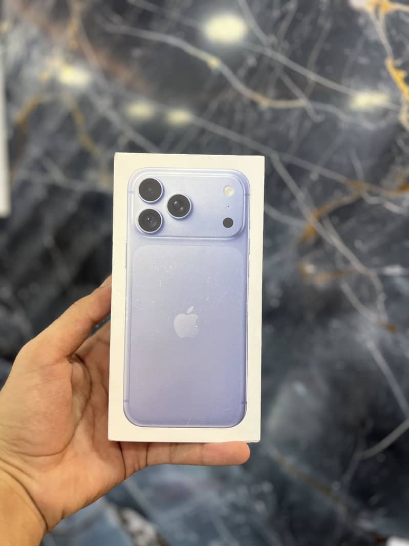 Apple iPhone 18 Pro Max 1
