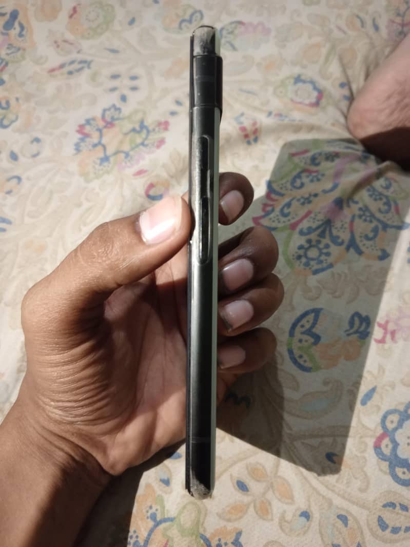 Google Pixel 6a 5