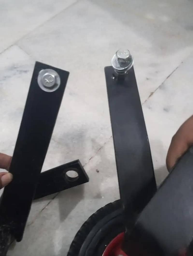 Supporting tyres for scooty 4