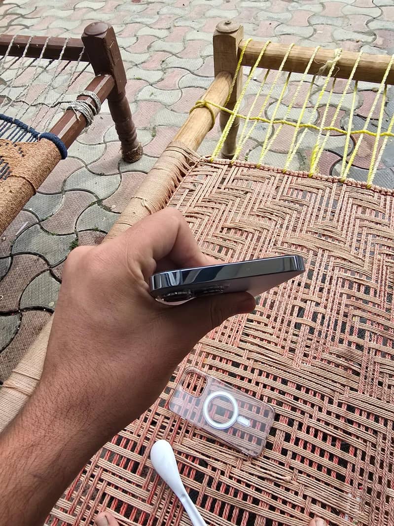 Apple iPhone 13 Pro Max 6