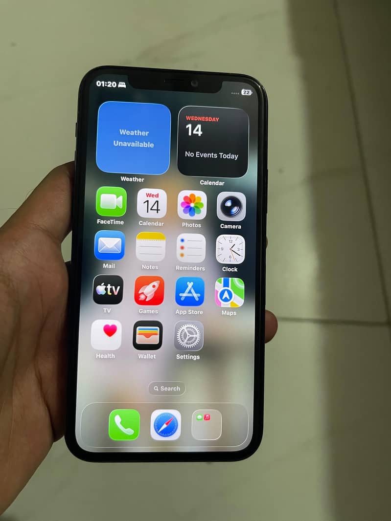 Apple iPhone 11 Pro 4