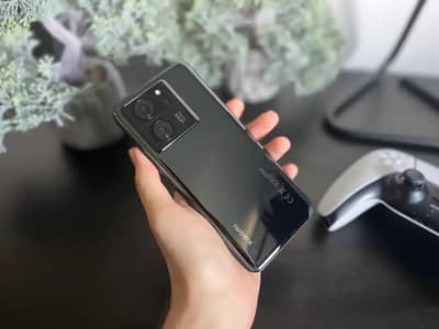 Xiaomi 13T ( 12 gbram plus 256 memory