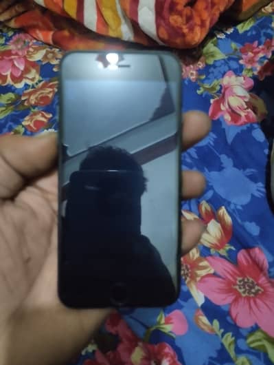 Apple iPhone SE
