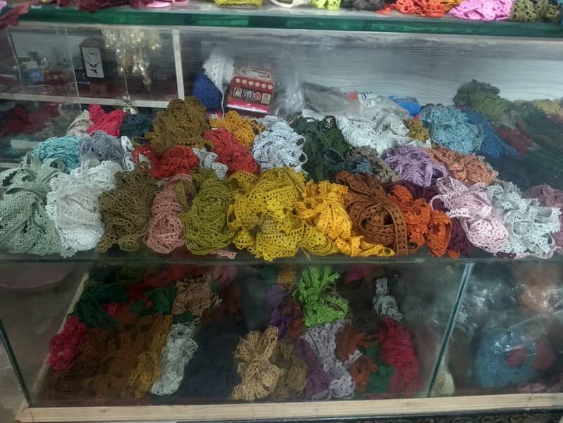 کاسمیٹکس شاپ برائے فروخت، مکمل سیٹ اپ تیار 7