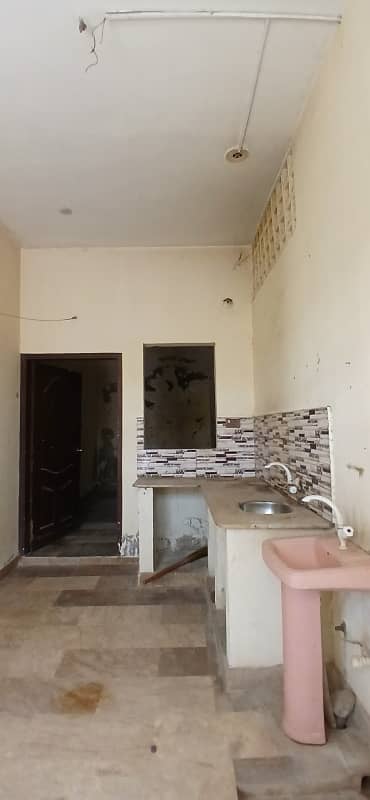 1 bed lounge available for rent