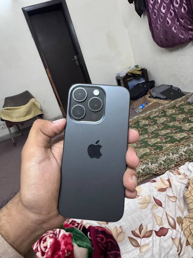 Apple iPhone 15 Pro 1