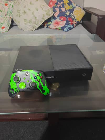 Xbox One (60+ Games Included) 10/10