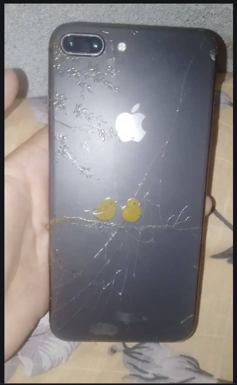 Apple iPhone 8 Plus 0