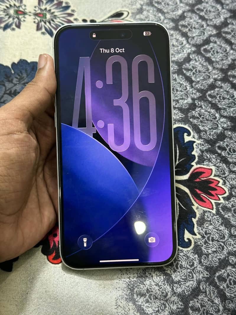 Apple iPhone 16 Plus 0